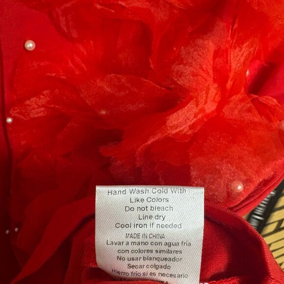 Twelfth Love Red‎ Floral Embellished Top Size Small - Picture 8 of 8